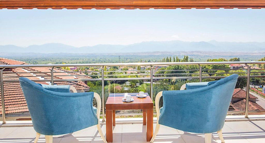 Twin Room with Balcony