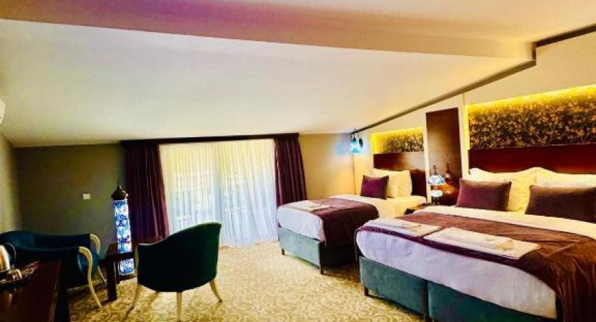 Deluxe Triple Room with Balcony