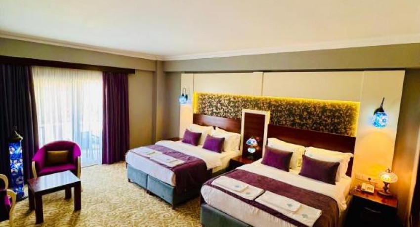 Deluxe Double or Twin Room with Balcony