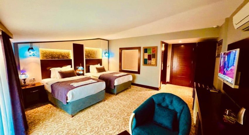 Twin Room with Balcony